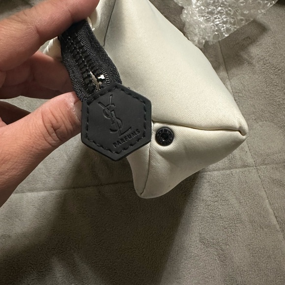 YSL makeup Bag - Picture 5 of 7